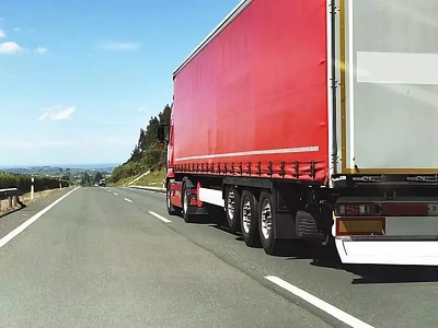 車(chē)主福音！東莞首家檢測(cè)機(jī)構(gòu)實(shí)現(xiàn)“三檢合一”，集裝箱道路運(yùn)輸更便捷