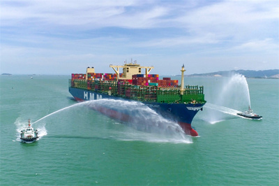 攜手共促'絲路海運'港航貿一體化發展——專訪福建港口集團黨委書記、董事長陳志平